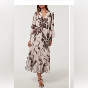 EVER NEW Saskia Long Sleeve Faux Wrap Dress Size 14